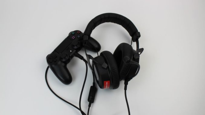 Beyerdynamic Custom Game Headset an PS4 Controller